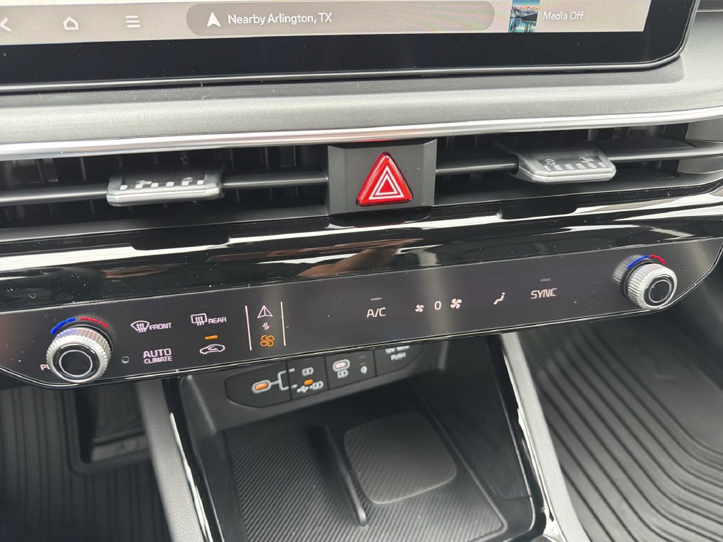 New 2026 Kia K5 GT-Line w/ GT-Line Premium Package FWD image 18