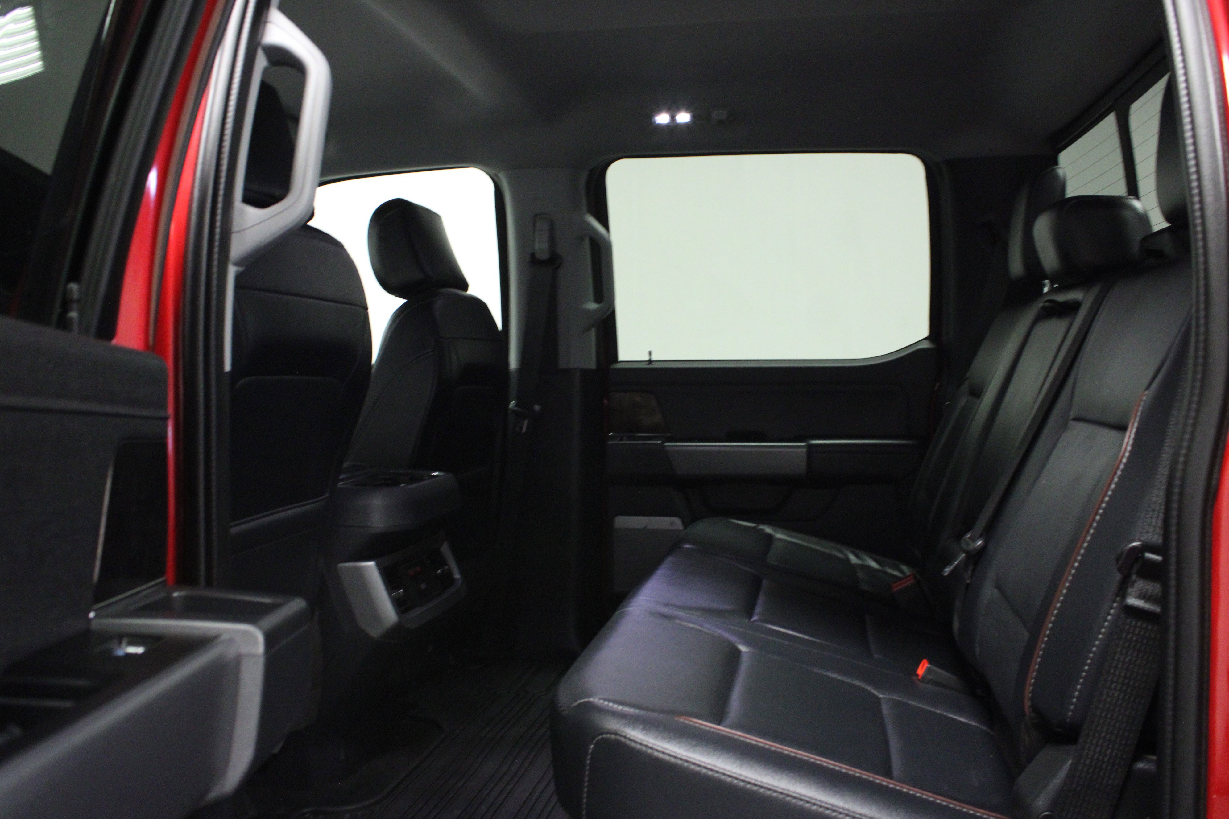 Used 2023 Ford F350 Lariat AWD/4WD image 13