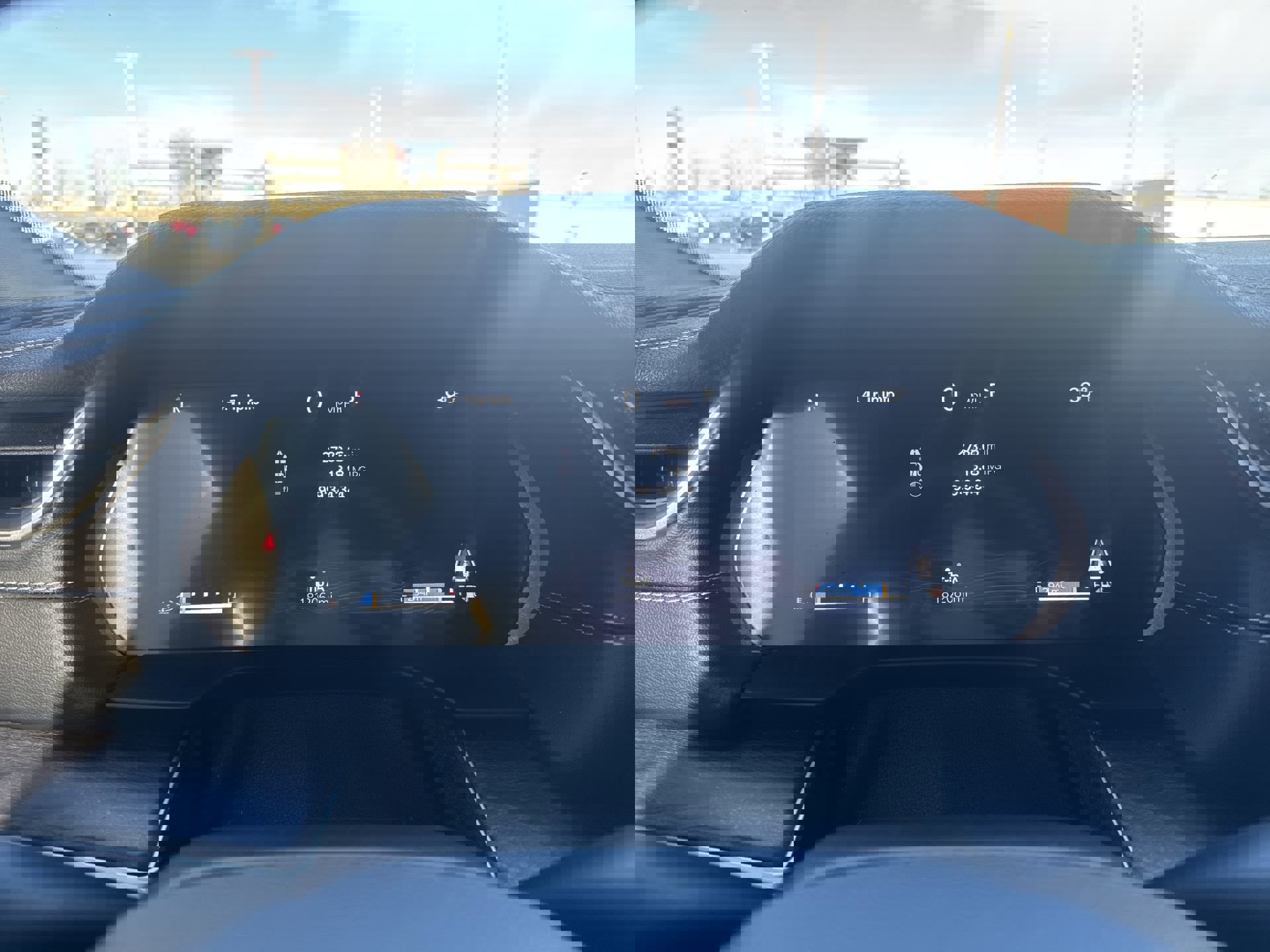 Used 2024 Jeep Grand Cherokee L Limited w/ Black Appearance Package image 15