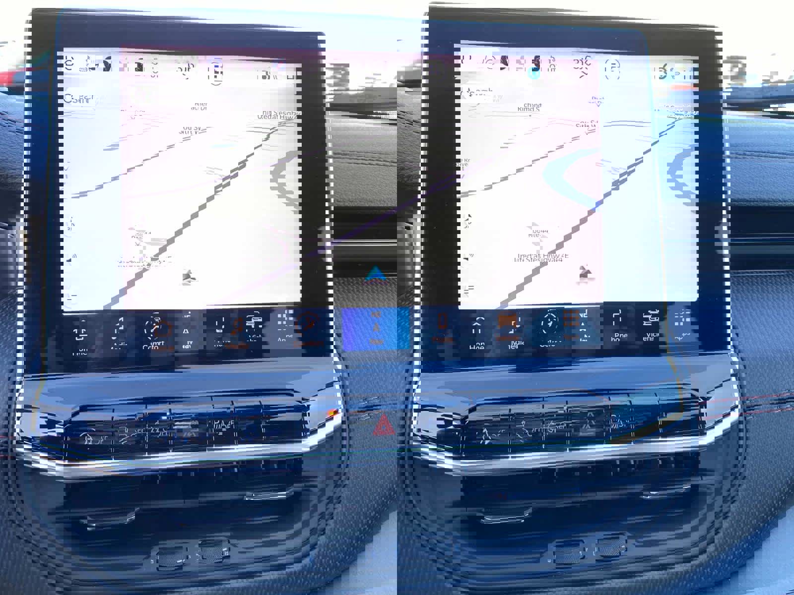 Certified 2025 Jeep Compass Trailhawk w/ Trailhawk Elite Group image 14