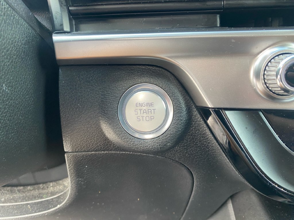 Used 2025 Kia Telluride S FWD image 18
