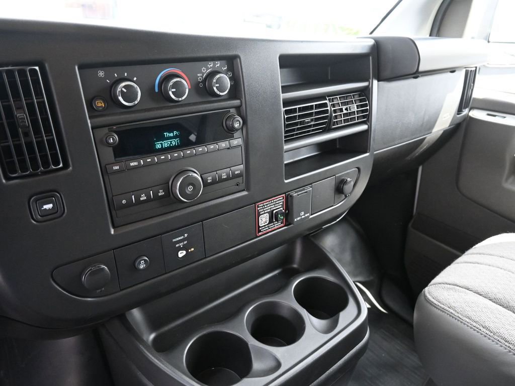 New 2026 GMC Savana 2500 Extended w/ Enhanced Convenience Package RWD image 19