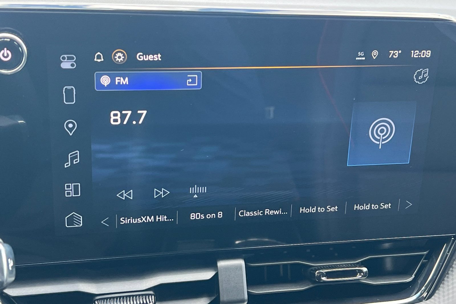 New 2026 Chevrolet Equinox RS w/ Safety and Technology Package AWD/4WD image 15