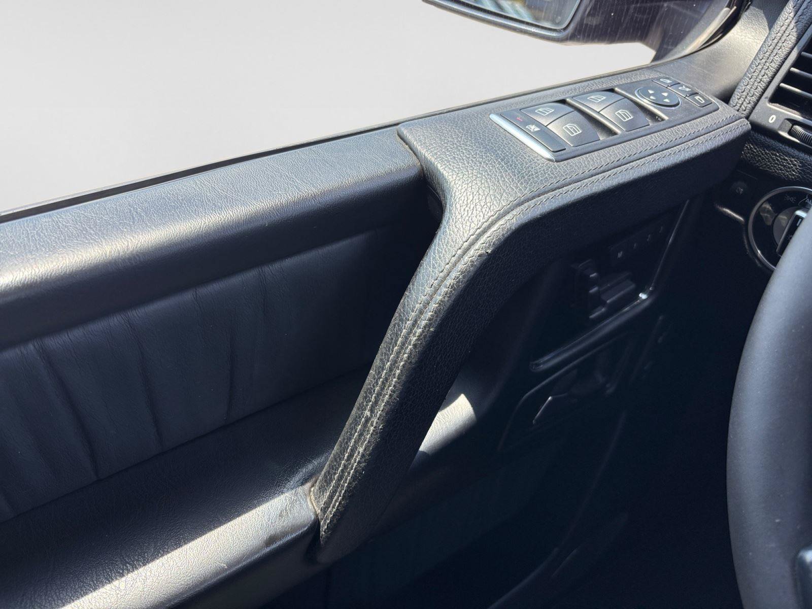 Used 2013 Mercedes-Benz G 63 AMG 4MATIC image 17