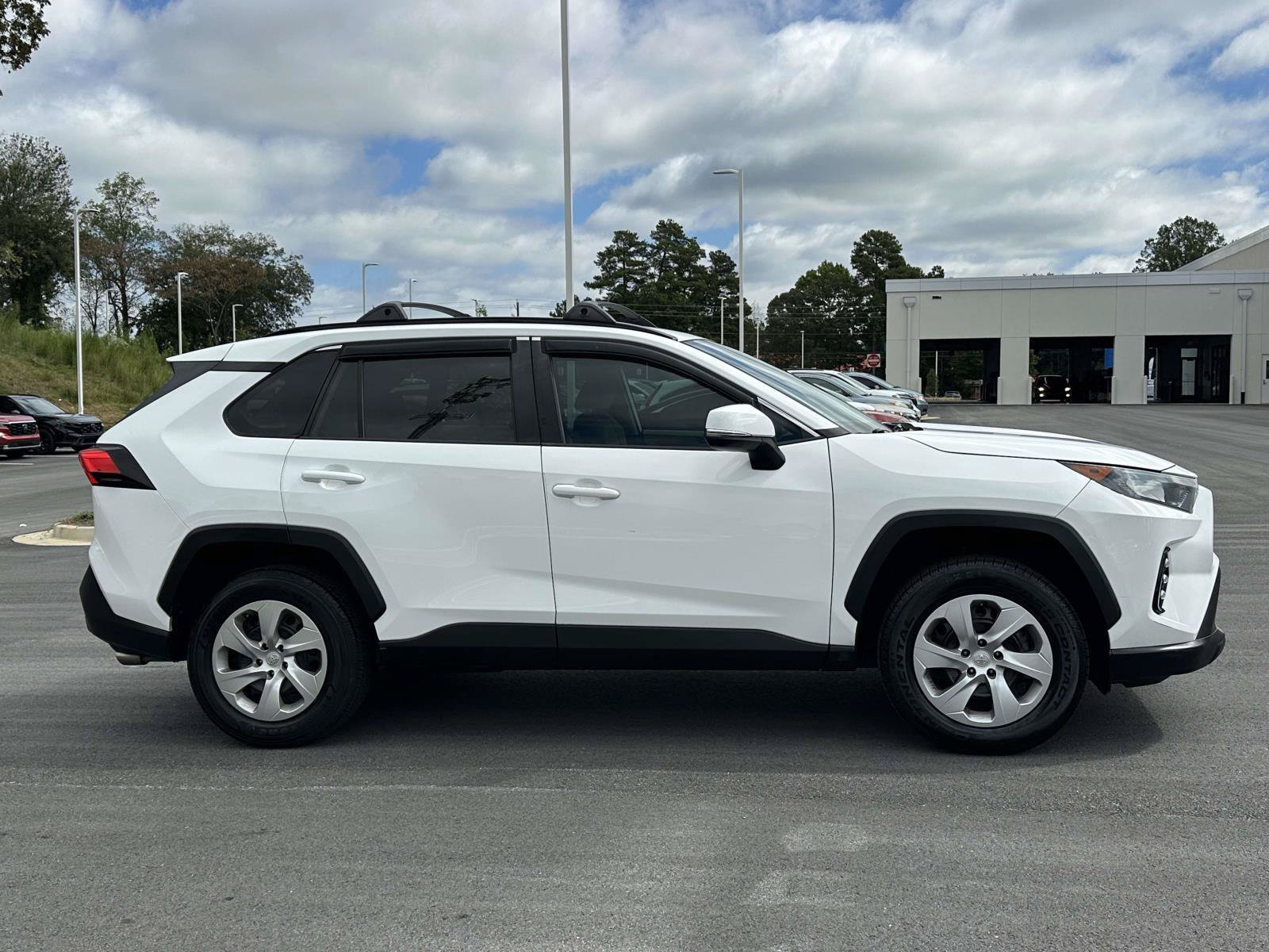 Used 2021 Toyota RAV4 LE FWD image 26