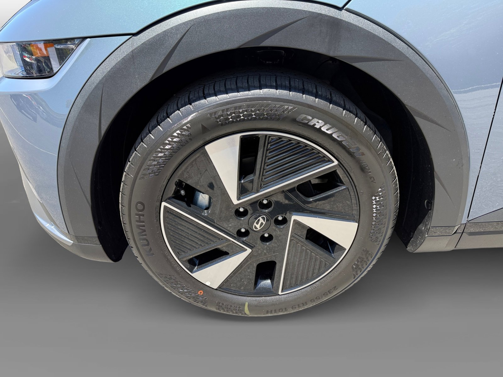 New 2026 Hyundai Ioniq 5 SE RWD image 9