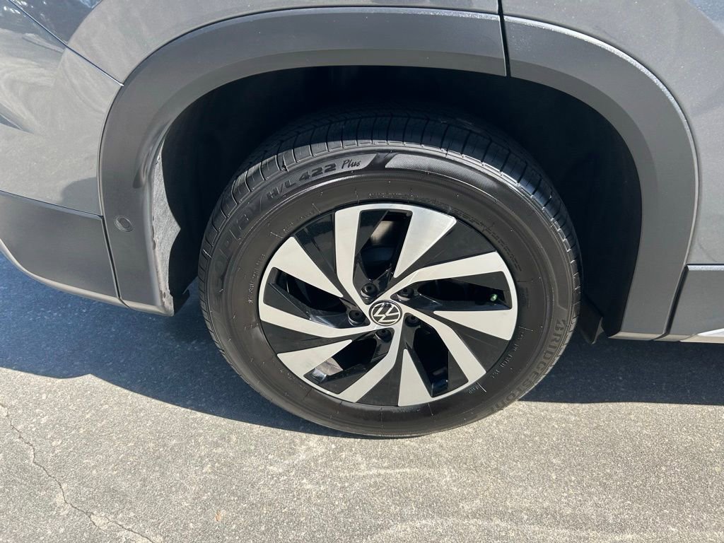 Used 2025 Volkswagen Tiguan S image 19