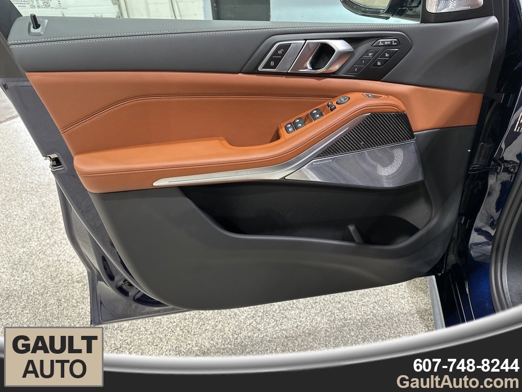 New 2026 BMW X7 M60i image 13