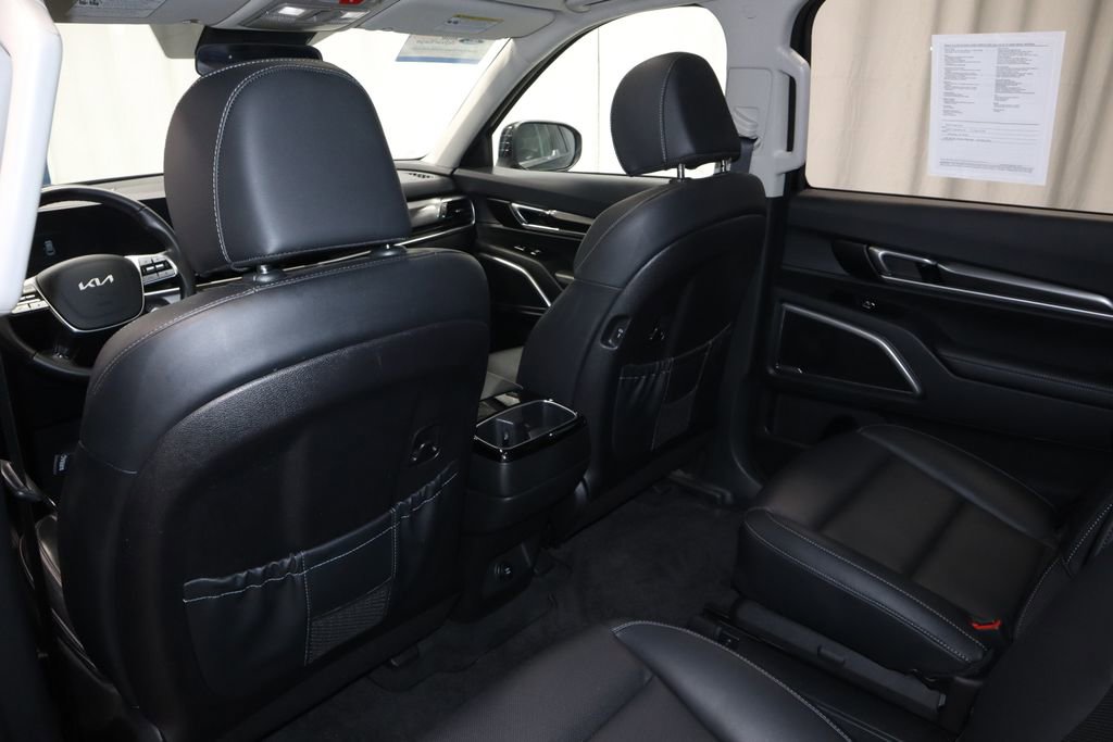 Used 2025 Kia Telluride S FWD image 19