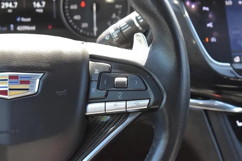 Used 2020 Cadillac XT6 Sport AWD/4WD image 16