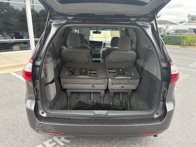 Used 2017 Toyota Sienna LE FWD image 7