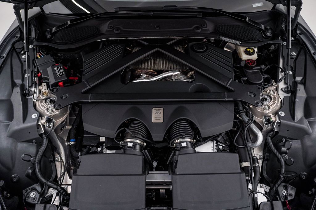 Used 2024 Aston Martin DB12 Coupe image 34