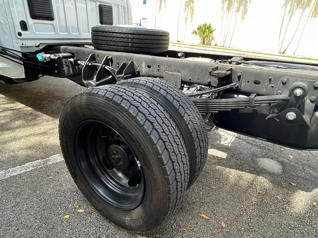 Used 2025 RAM 5500 Tradesman AWD/4WD image 43