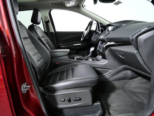 Certified 2019 Ford Escape Titanium AWD/4WD image 9