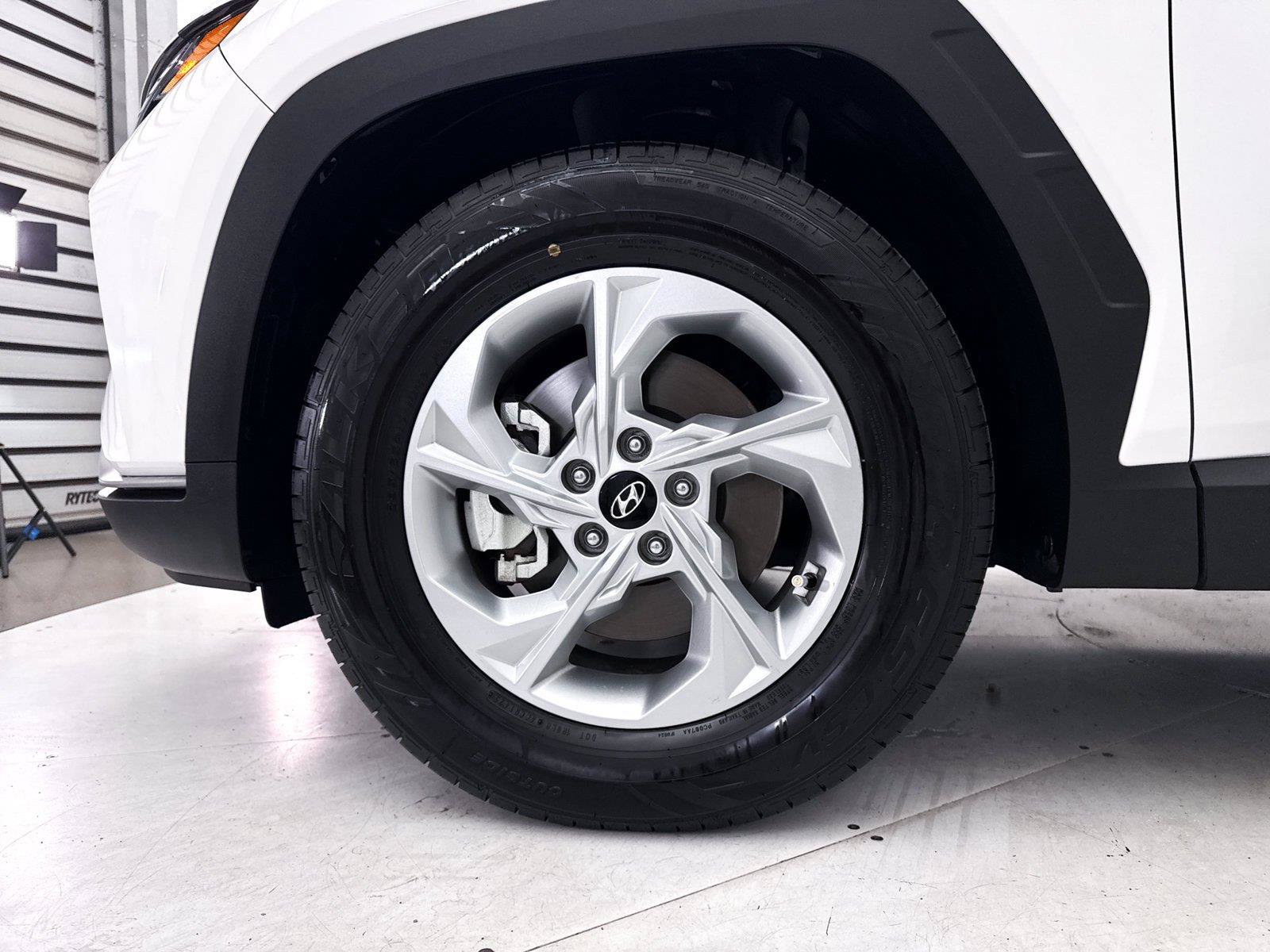 Used 2024 Hyundai Tucson SE FWD image 13