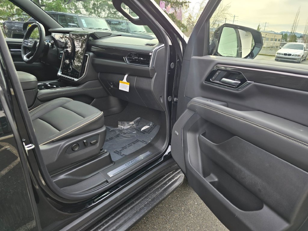 New 2026 GMC Yukon Elevation AWD/4WD image 12