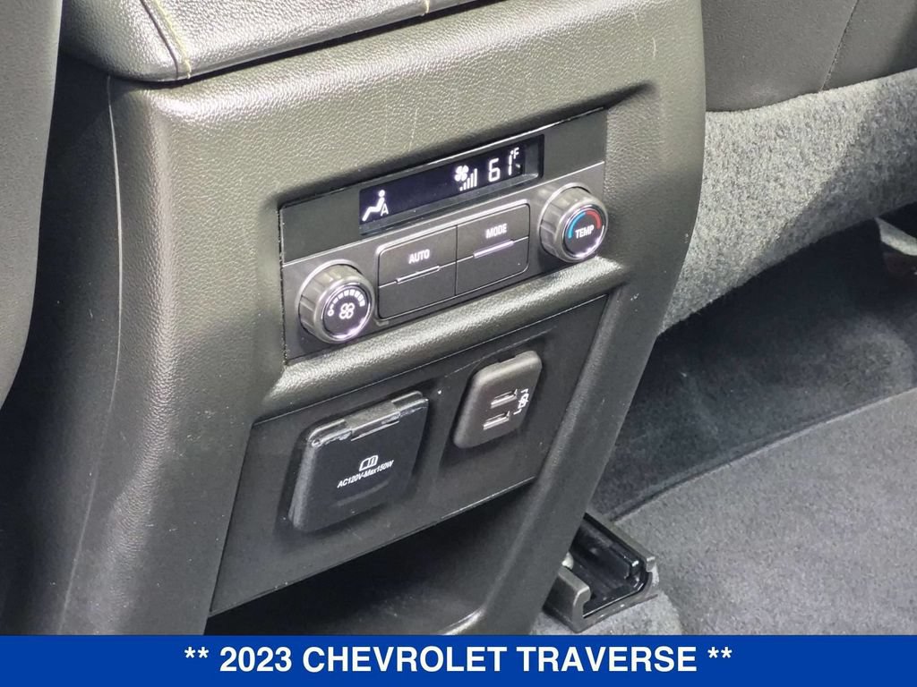 Used 2023 Chevrolet Traverse LT w/ LT Premium Package AWD/4WD image 18