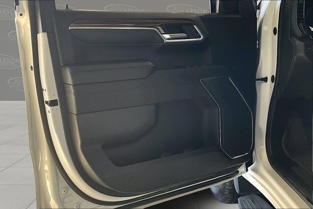 Used 2022 GMC Sierra 1500 Elevation w/ LPO, Elevation Black Package image 12