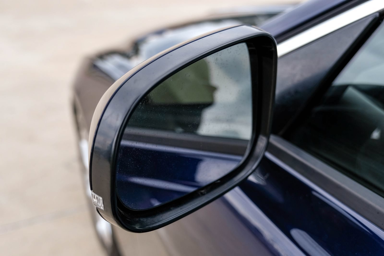 Used 2017 Jaguar XE RWD image 50