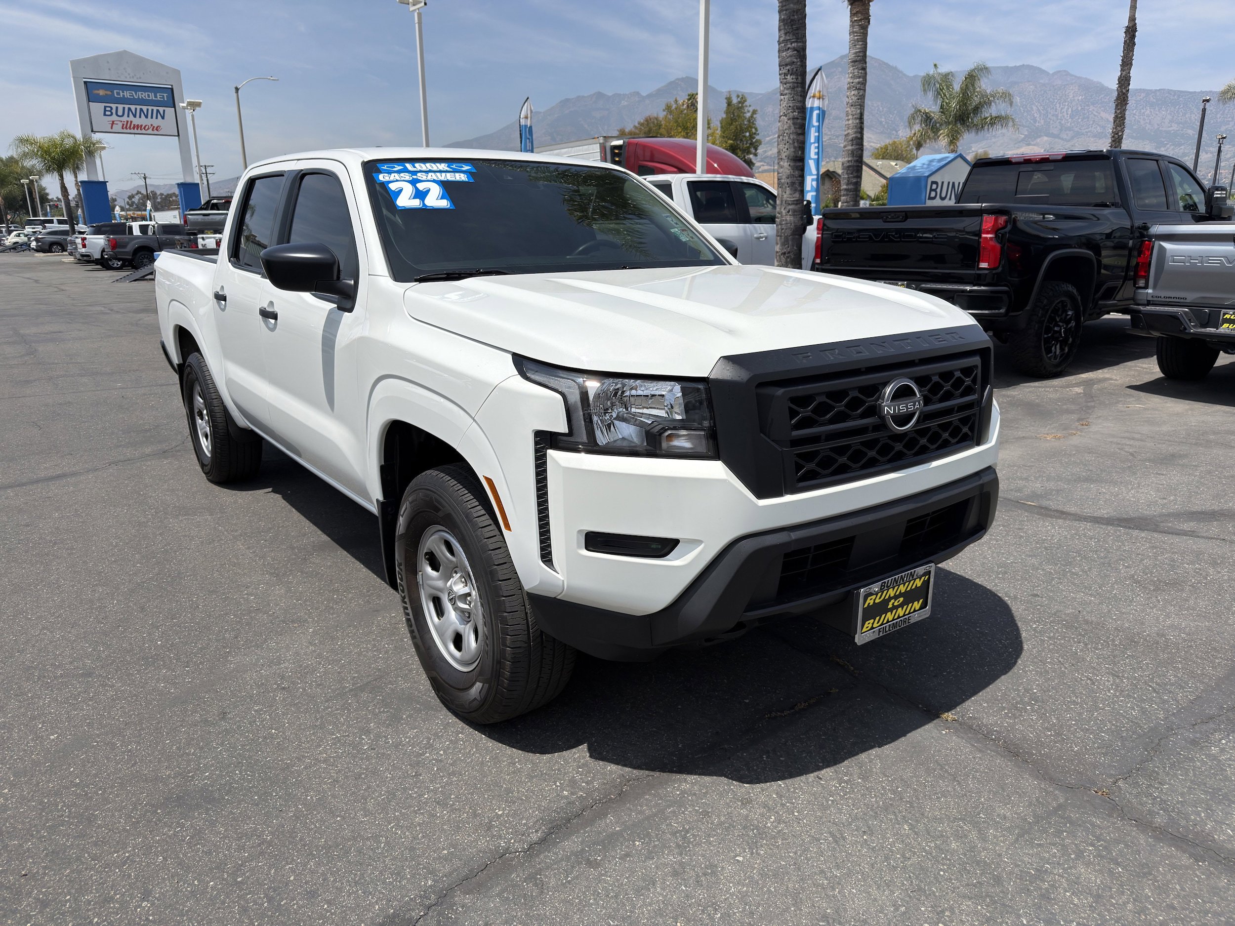 Used 2022 Nissan Frontier S w/ Technology Package AWD/4WD image 2