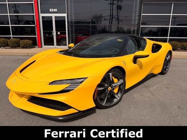 Used 2022 Ferrari SF90 Spider image 16
