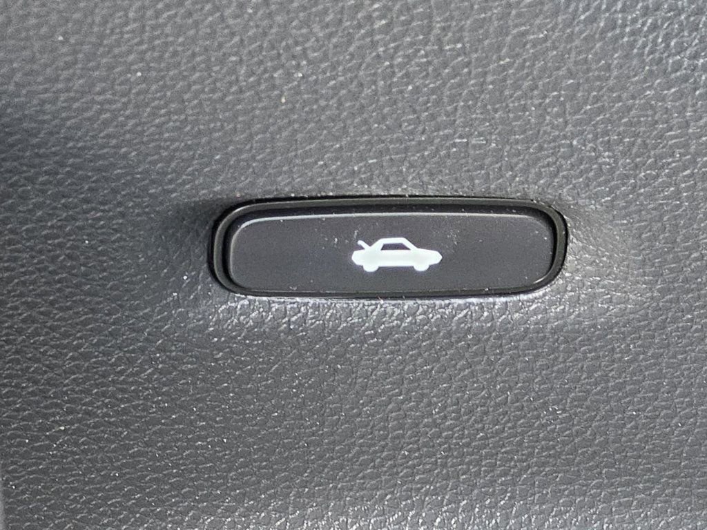 Used 2022 Honda Civic Touring image 34