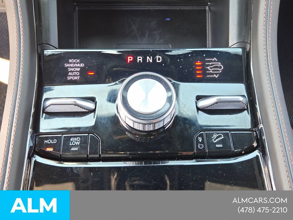 Used 2024 Jeep Grand Cherokee L Summit AWD/4WD image 24
