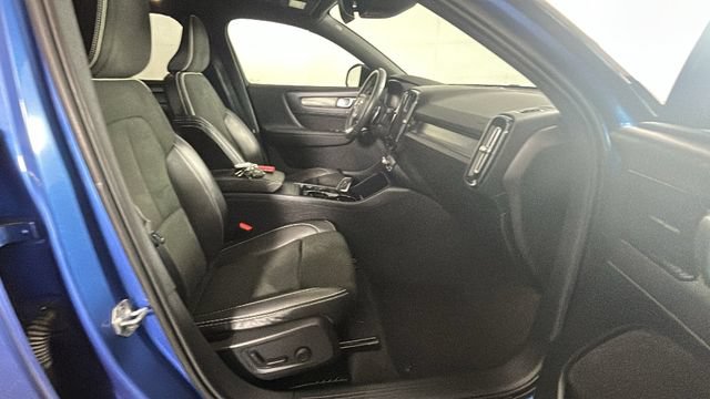 Used 2019 Volvo XC40 T5 R-Design AWD/4WD image 30