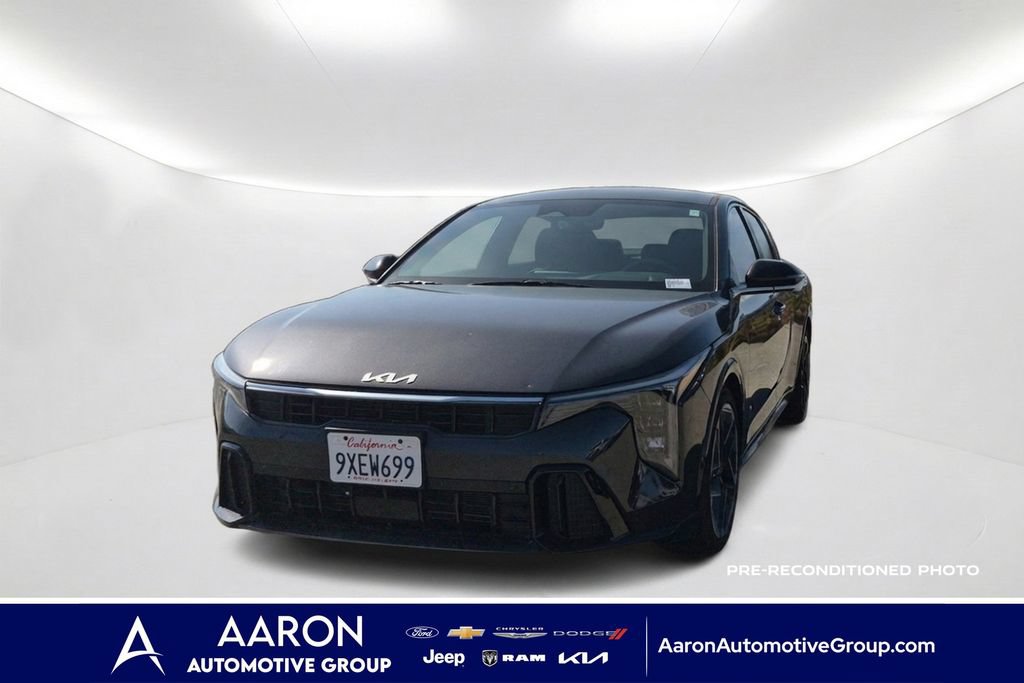 Used 2025 Kia K4 GT-Line FWD image 1