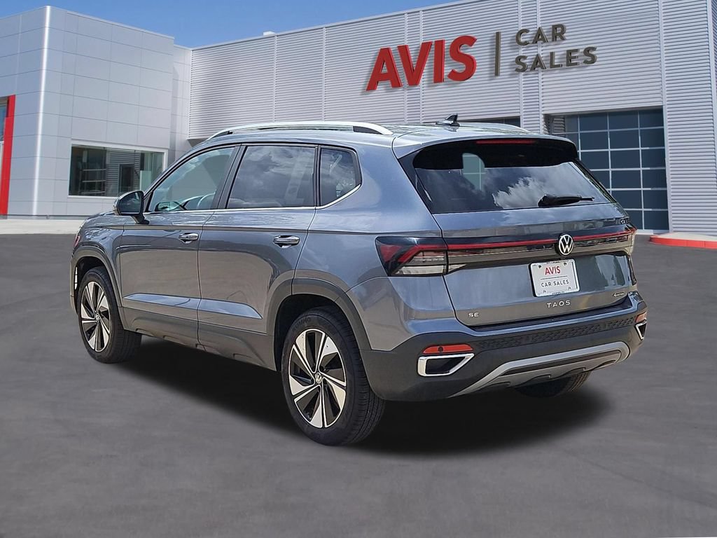Used 2025 Volkswagen Taos SE AWD/4WD image 9