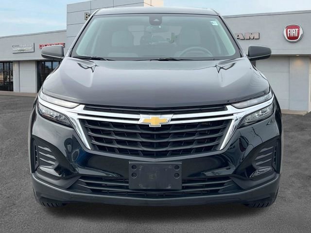 Used 2024 Chevrolet Equinox LS w/ LS Convenience Package FWD image 2