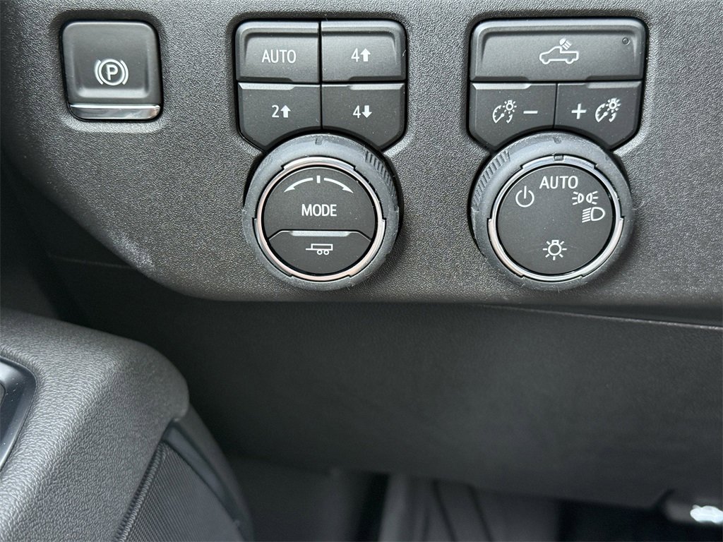 New 2026 Chevrolet Silverado 1500 LT w/ Z71 Off-Road Package image 26