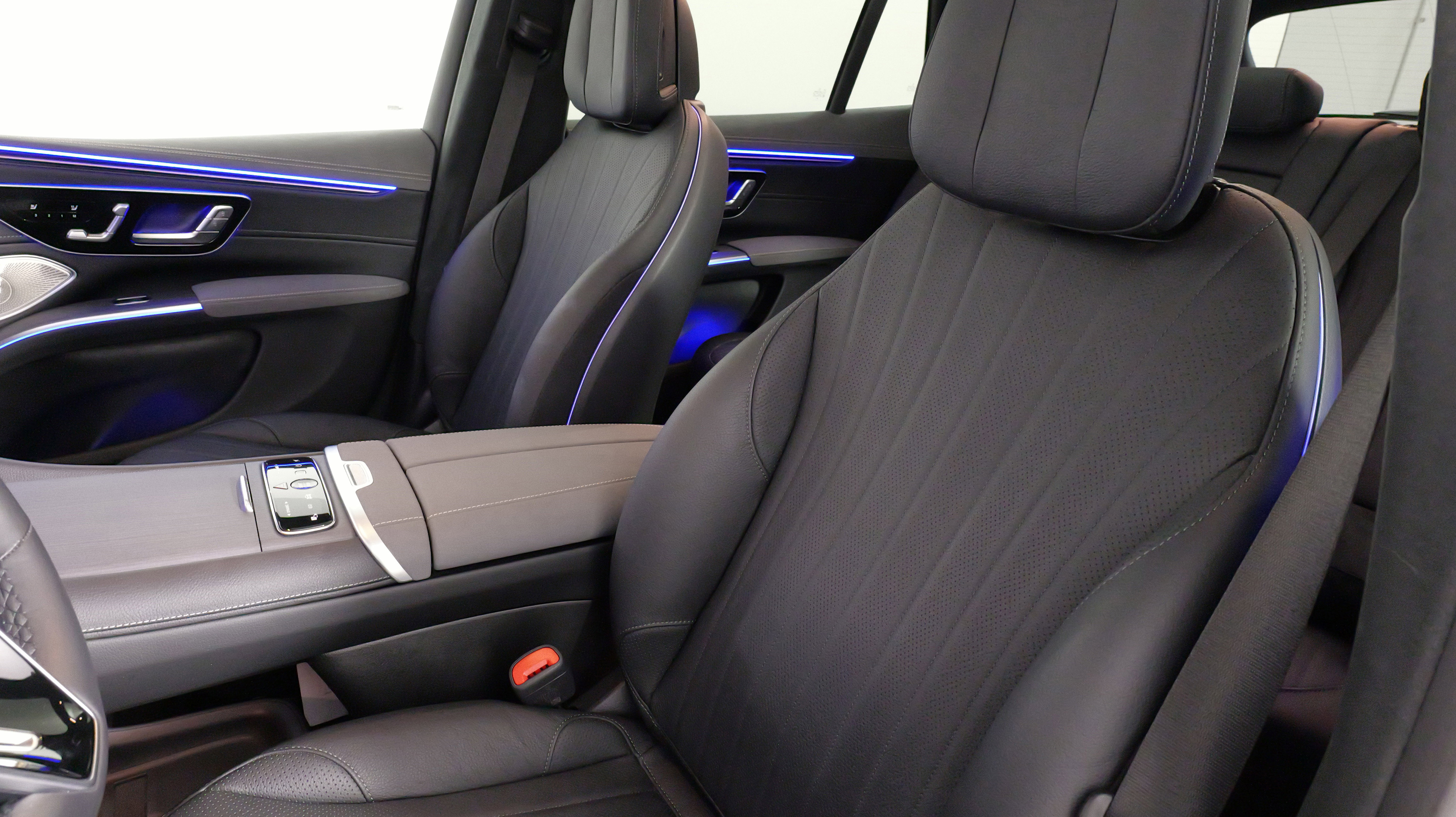 Used 2024 Mercedes-Benz EQS 450+ 4MATIC SUV image 34