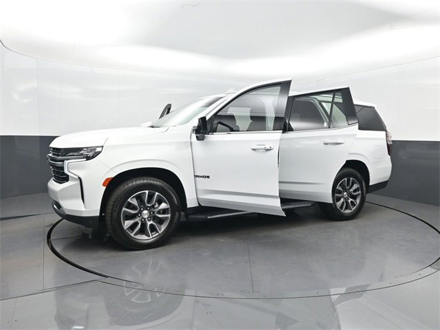 Used 2022 Chevrolet Tahoe LT w/ Luxury Package image 42