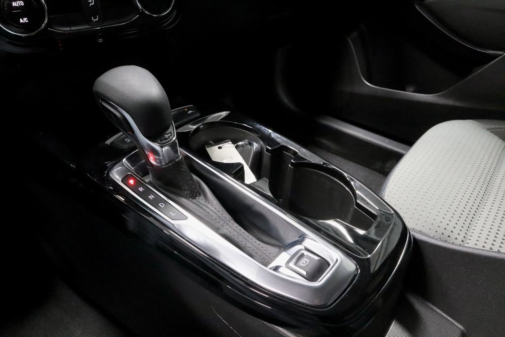 Used 2024 Chevrolet Trax LT image 30