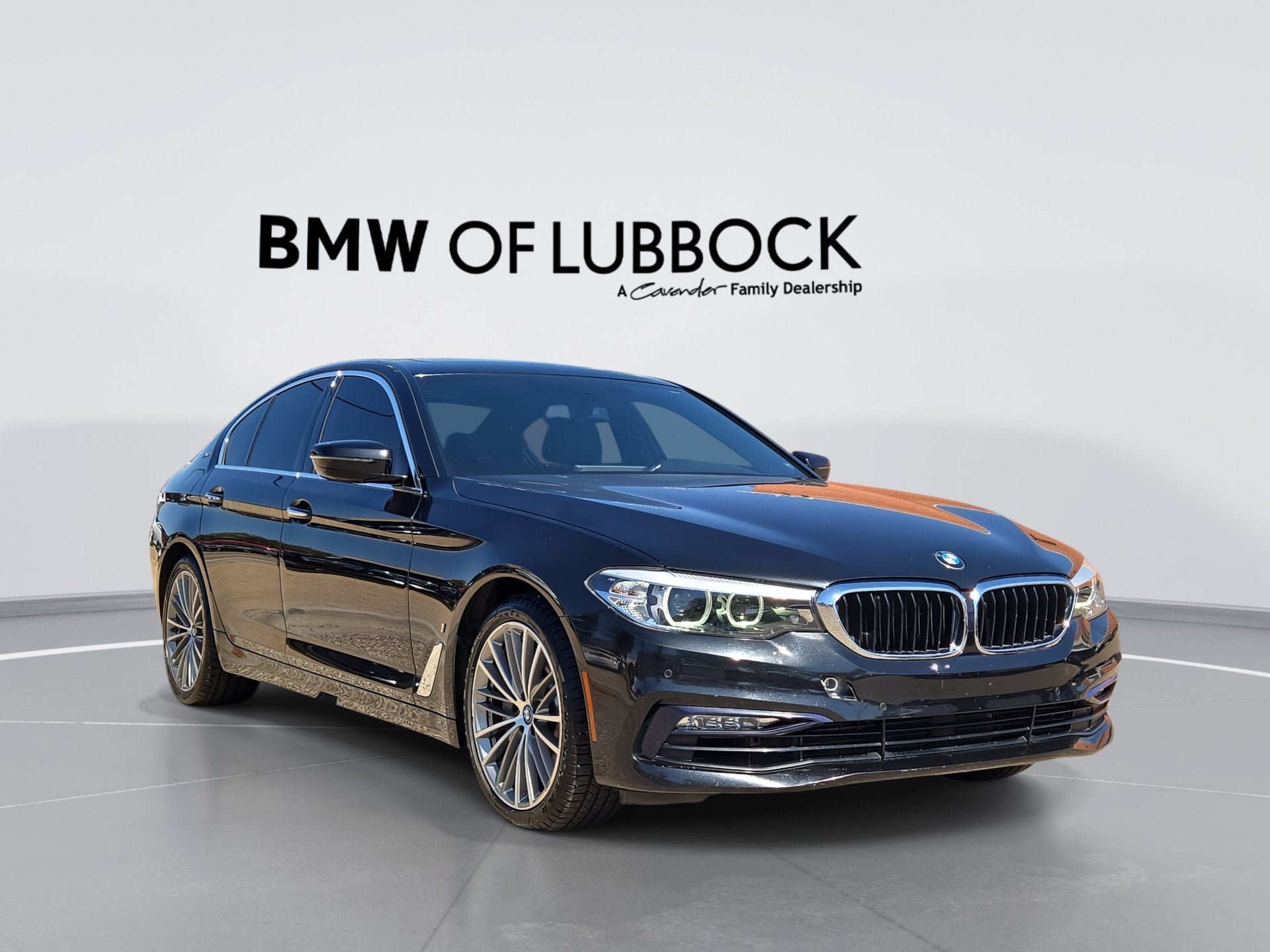 Used 2018 BMW 530e RWD image 1