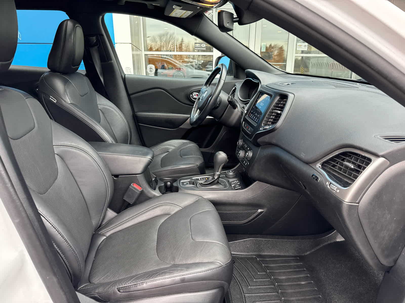 Used 2021 Jeep Cherokee Latitude Lux 80th Anniv w/ Quick Order Package 26U 80TH image 4