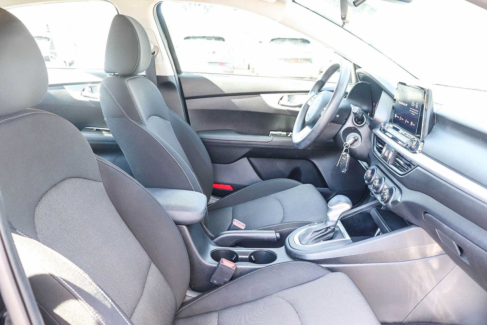 Used 2024 Kia Forte LXS FWD image 16