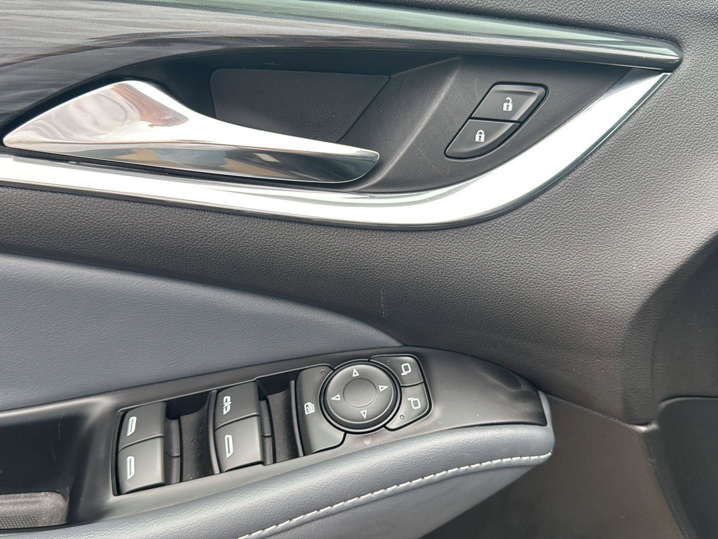 Used 2024 Buick Enclave Essence w/ Experience Buick Package image 12
