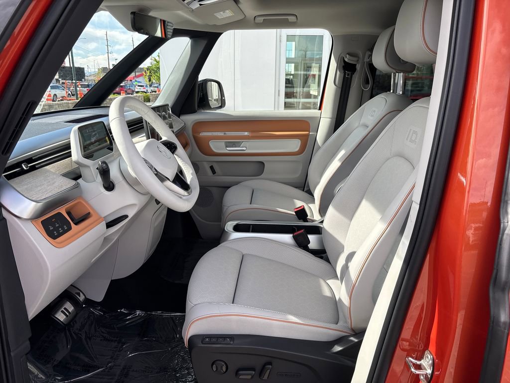 New 2025 Volkswagen ID. Buzz Pro S Plus AWD/4WD image 17