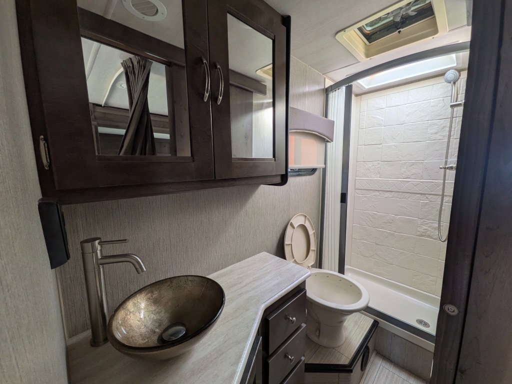 Used 2018 Ford E-350 and Econoline 350 Super Duty w/ Motorhome Prep Package RWD image 15