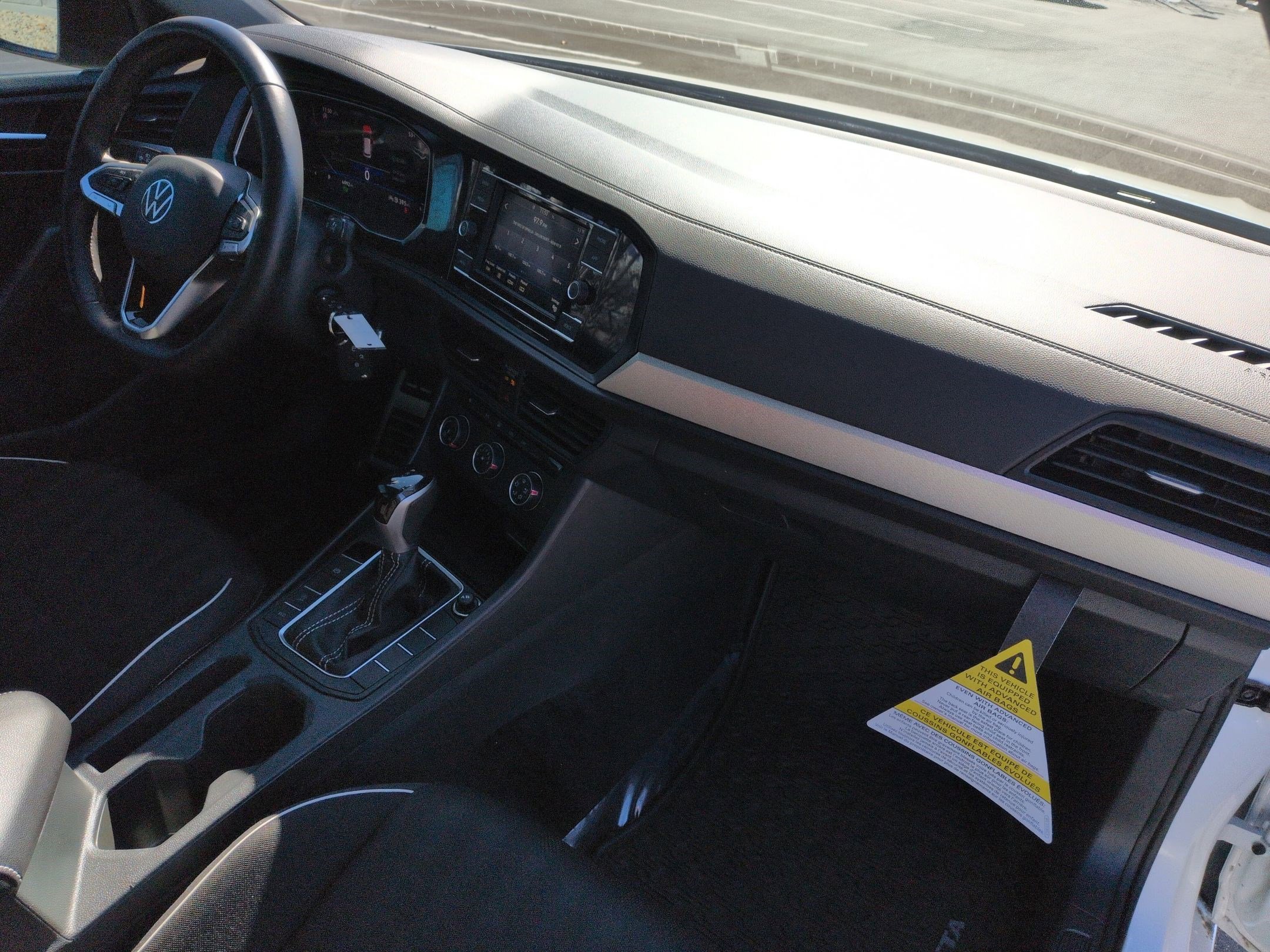 Used 2023 Volkswagen Jetta Sport image 33