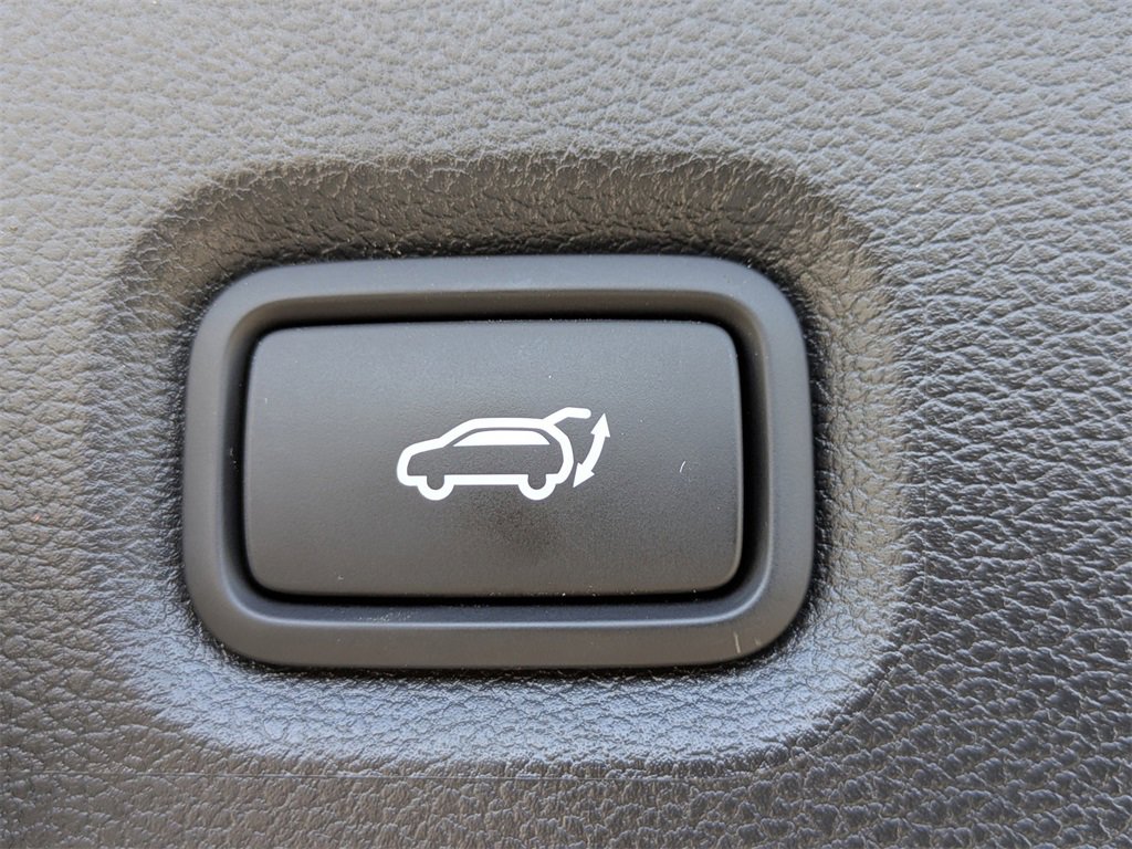 Used 2023 Hyundai Santa Fe SEL image 13