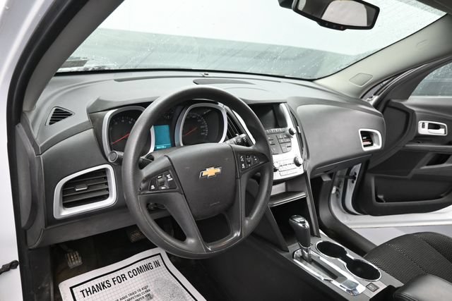 Used 2016 Chevrolet Equinox LS FWD image 13