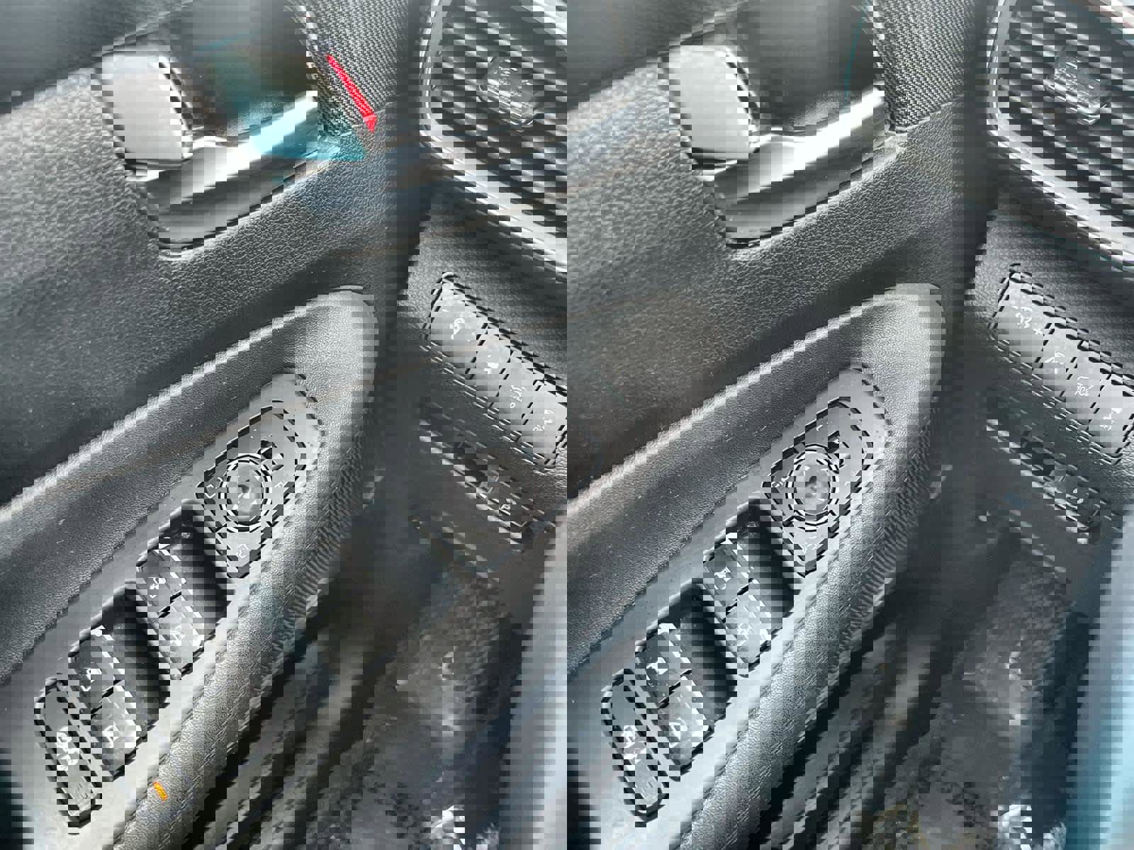 Used 2023 Hyundai Santa Fe SEL image 27