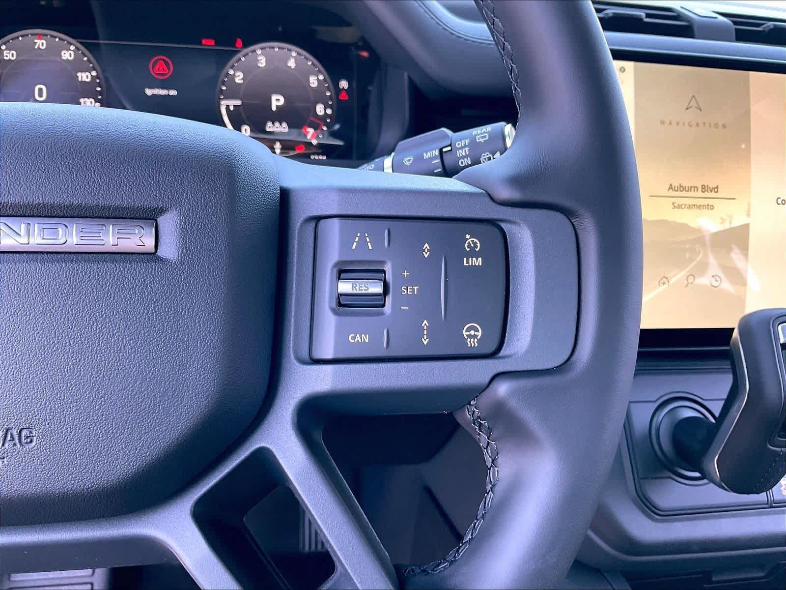 New 2026 Land Rover Defender 110 X-Dynamic SE AWD/4WD image 18