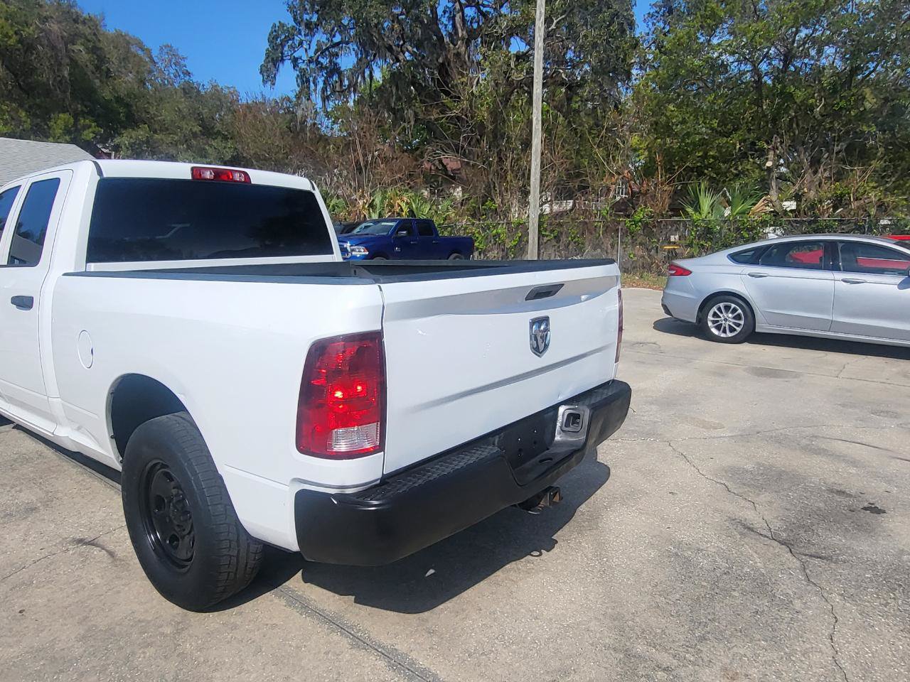 Used 2017 RAM 1500 Tradesman RWD image 30