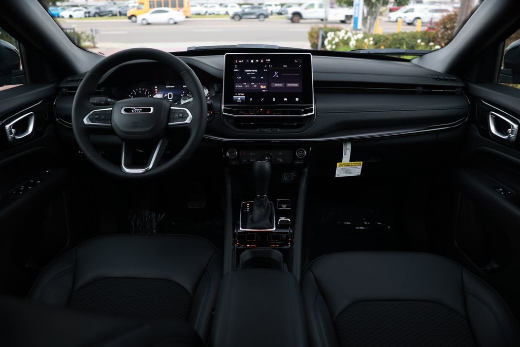 New 2026 Jeep Compass Latitude image 20