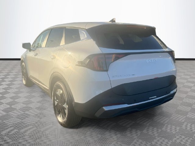 New 2027 Kia Sportage LX FWD image 5