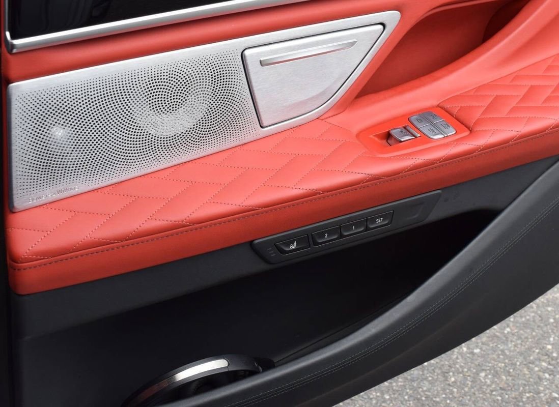 Used 2022 BMW M760i xDrive w/ Luxury Rear Seating Package image 66